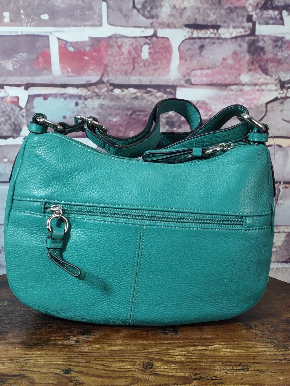 Giani Bernini Pebbled Leather Shoulder Bag - Picture 5 of 14